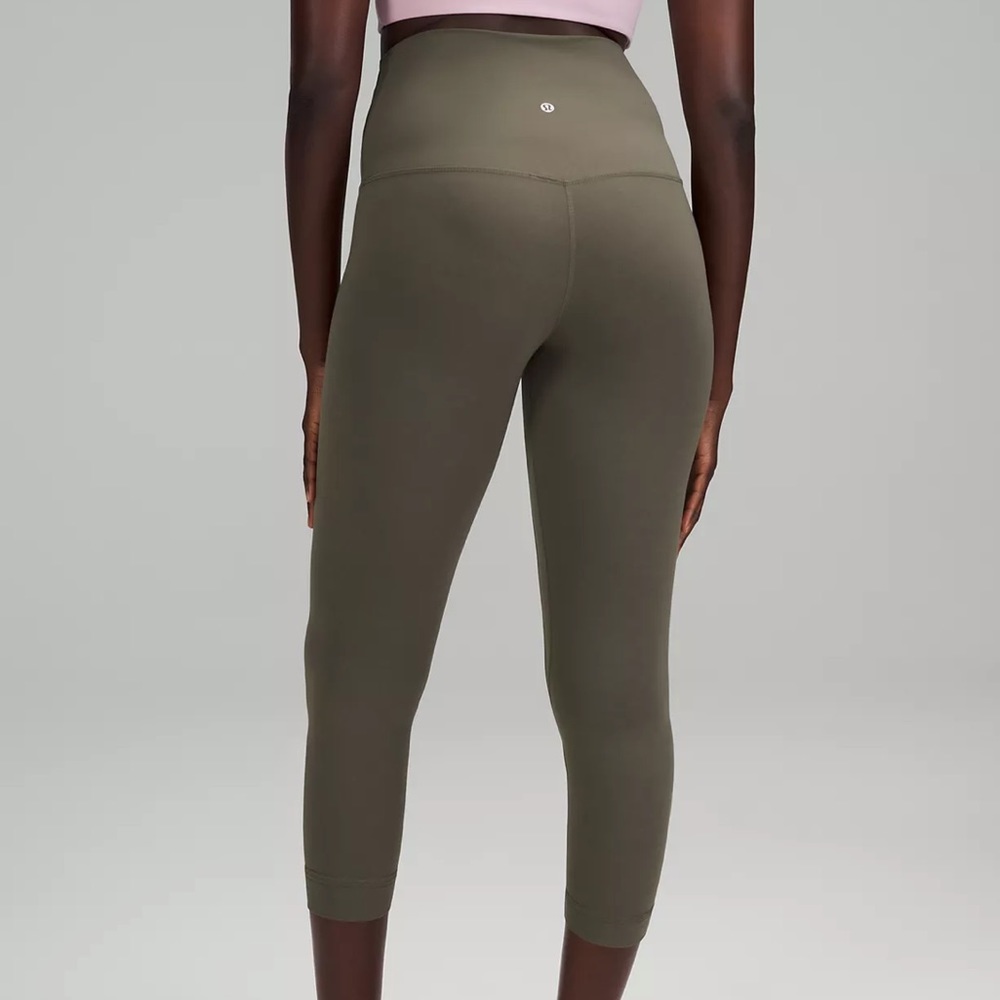 lululemon align leggings 🤍 - Picture 3 of 4